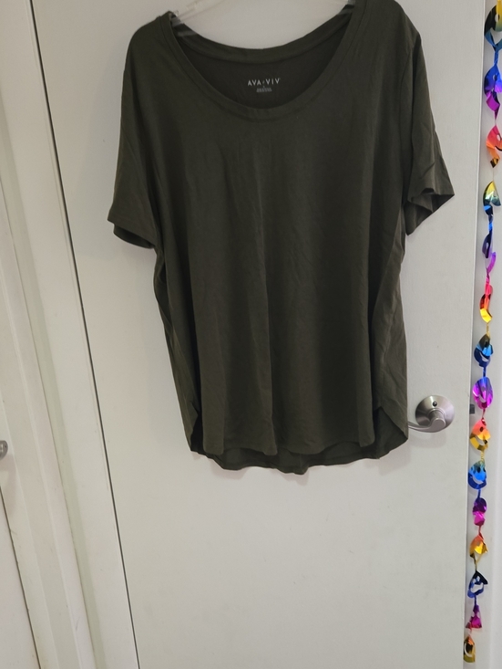 Ava & Viv Tops - Ava & Viv Olive Scoop Neck Short Sleeve Tee